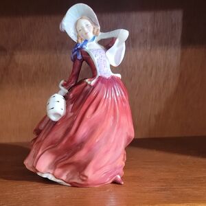 Royal Doulton "Autumn Breeze" Figurine HN1934 Bone China England